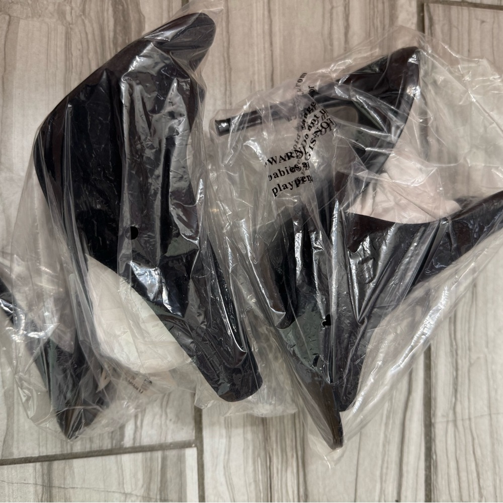 Steve Madden Black Wall Mount Brackets